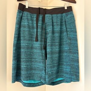 Lululemon men’s shorts. Excellent used condition.